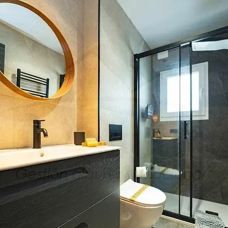 Jauregi Apartment *